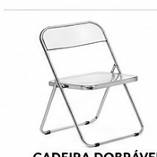 Cadeira dobrável transparente estilo retrô do acervo do estúdio